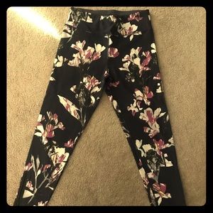 Floral Navy Leggings DKNY, high waisted